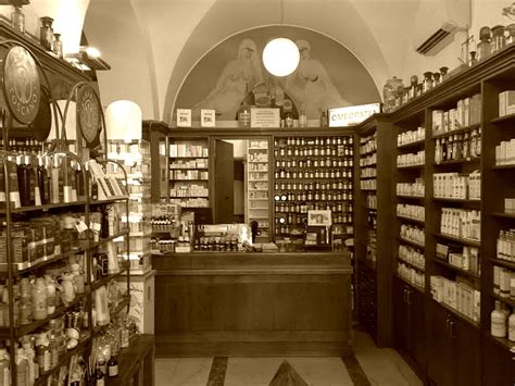 famous old pharmacy in florence.